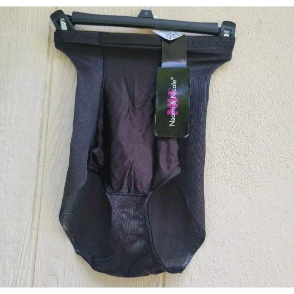 New Naomi & Nicole Women's high waist brief control top panty Sz Small